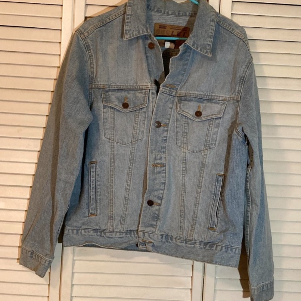 Vintage oversized light wash jean jacket